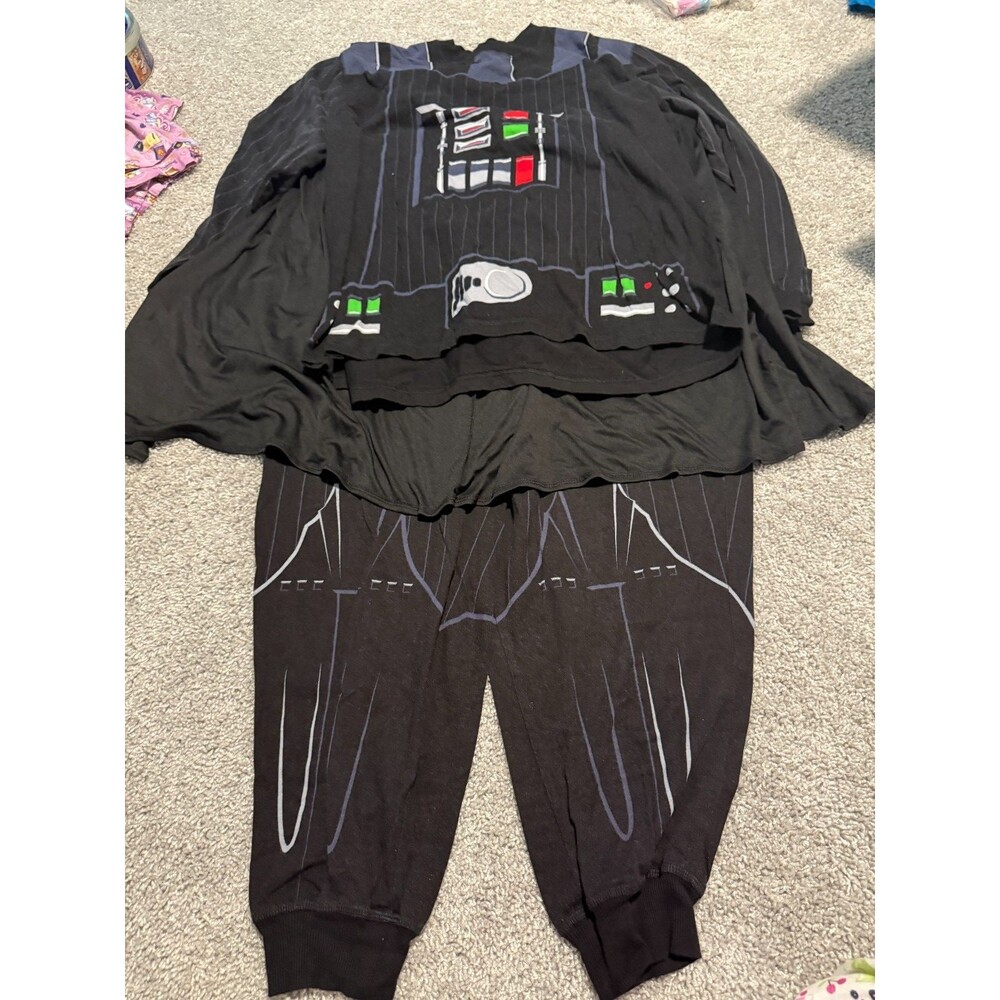 DISNEY Mens XXL 2-Pc Flannel PAJAMA SET~Darth Vader~PJs Cape